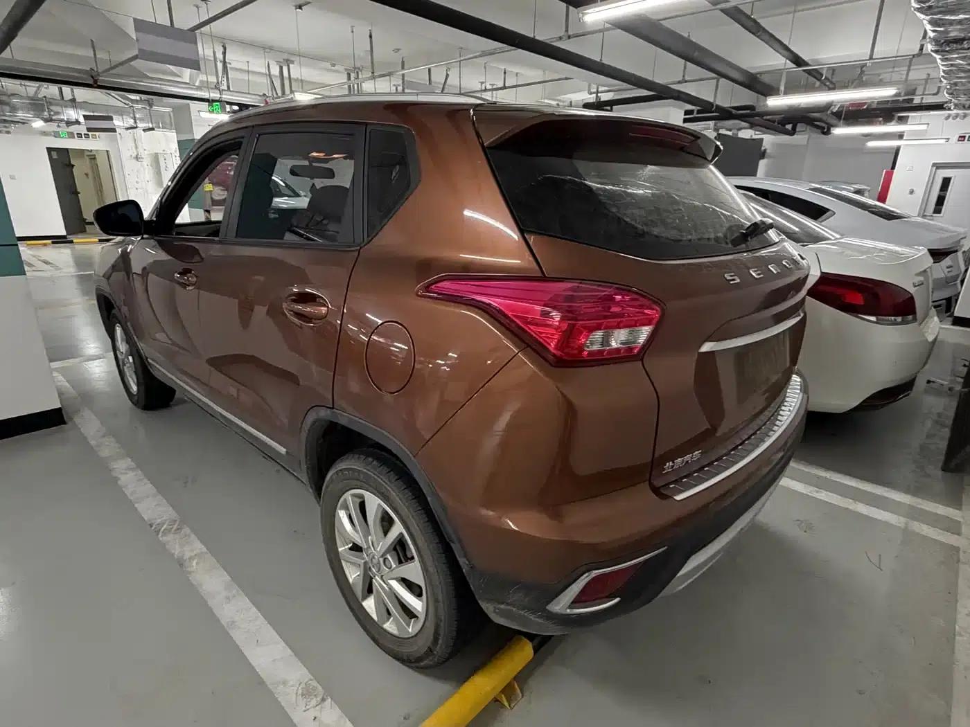 2016 Senova X35 1.5L Manual Deluxe Edition — миниатюра 4