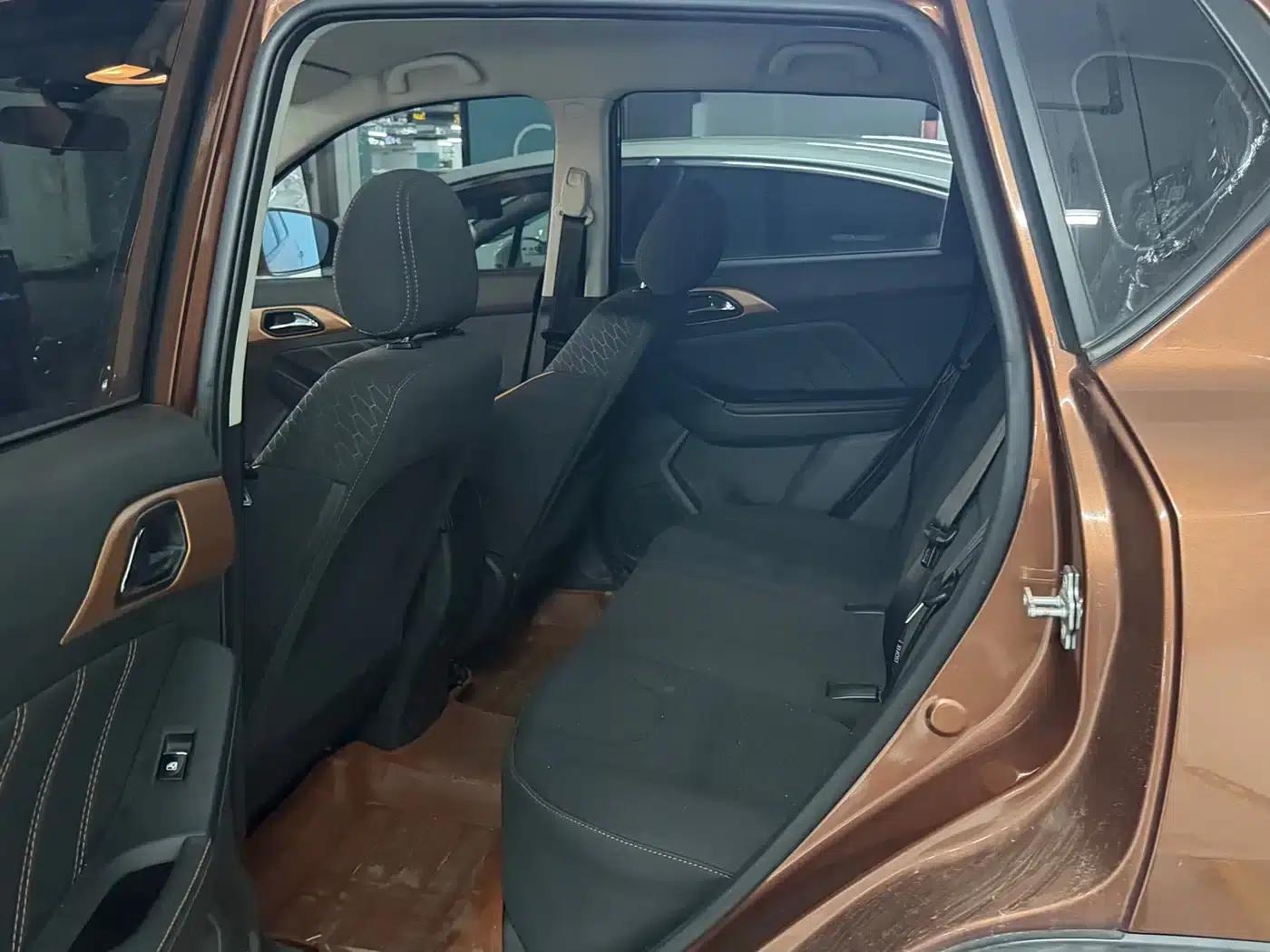 2016 Senova X35 1.5L Manual Deluxe Edition — миниатюра 7