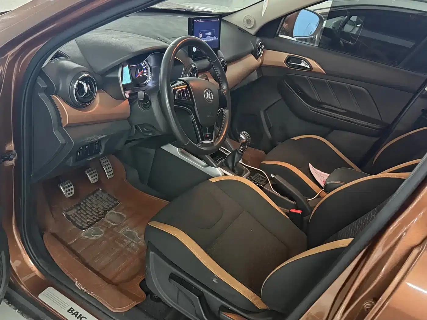 2016 Senova X35 1.5L Manual Deluxe Edition — миниатюра 8