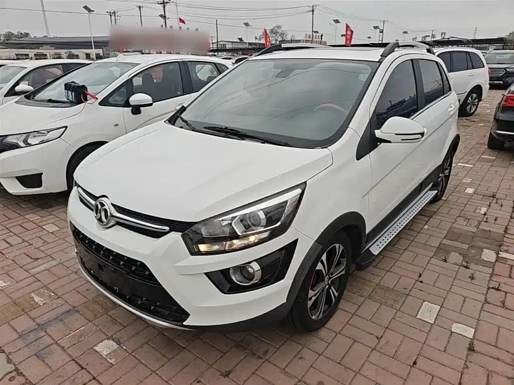 2015 Senova X25 1.5L Automatic Elite — миниатюра 1