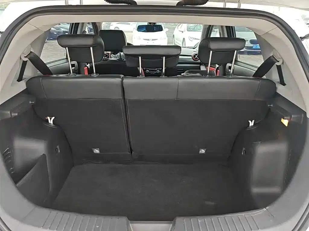 2015 Senova X25 1.5L Automatic Elite — миниатюра 19