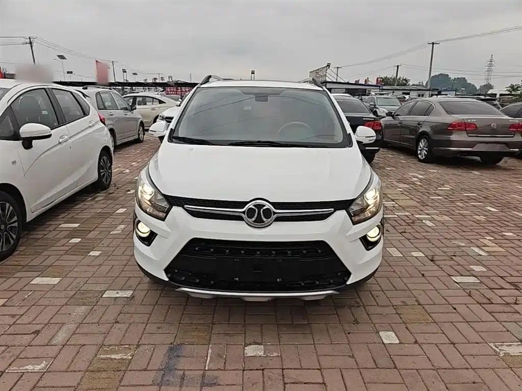 2015 Senova X25 1.5L Automatic Elite — миниатюра 3