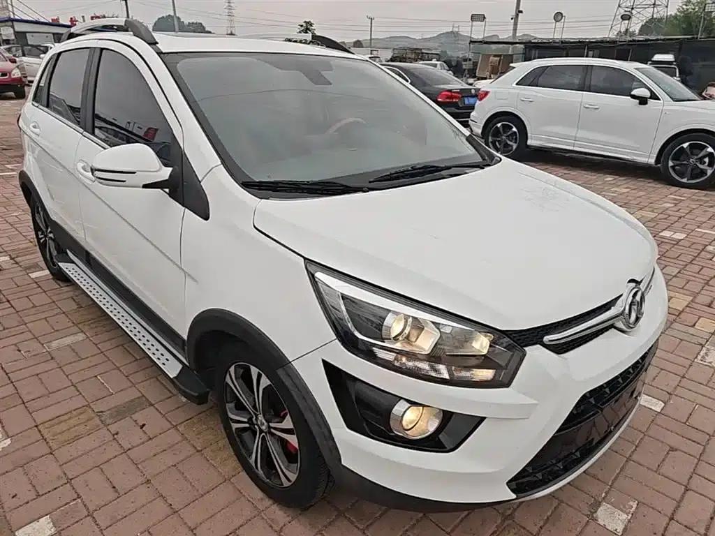 2015 Senova X25 1.5L Automatic Elite — миниатюра 4