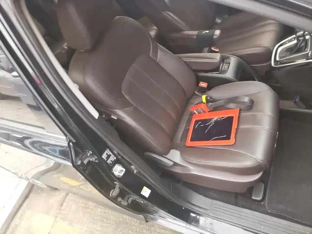Trumpchi M6 2019 270T DCT Premium Edition (7-seater) National VI Emission Standard — миниатюра 25
