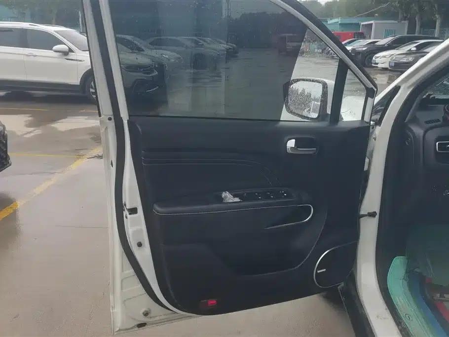 Trumpchi GS3 2022 POWER 270T Automatic Enjoy Edition — миниатюра 7