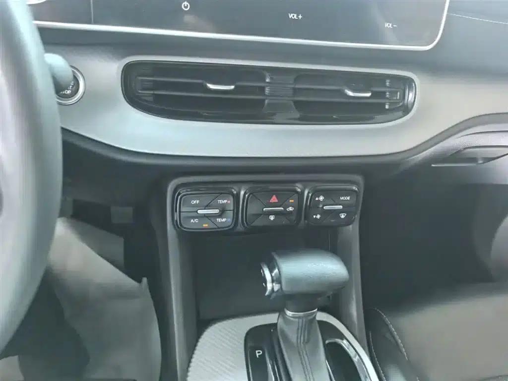 Trumpchi GS3 2021 POWER 270T Automatic Sporty Edition — миниатюра 13