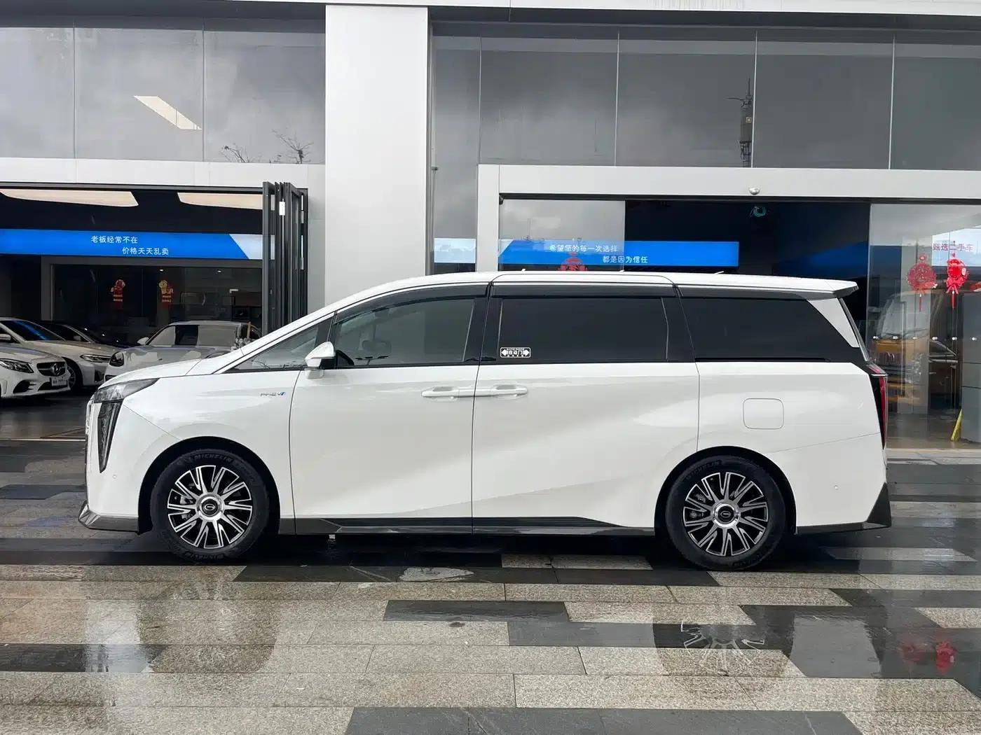 Trumpchi E9 2023 Model E9 Master — миниатюра 3