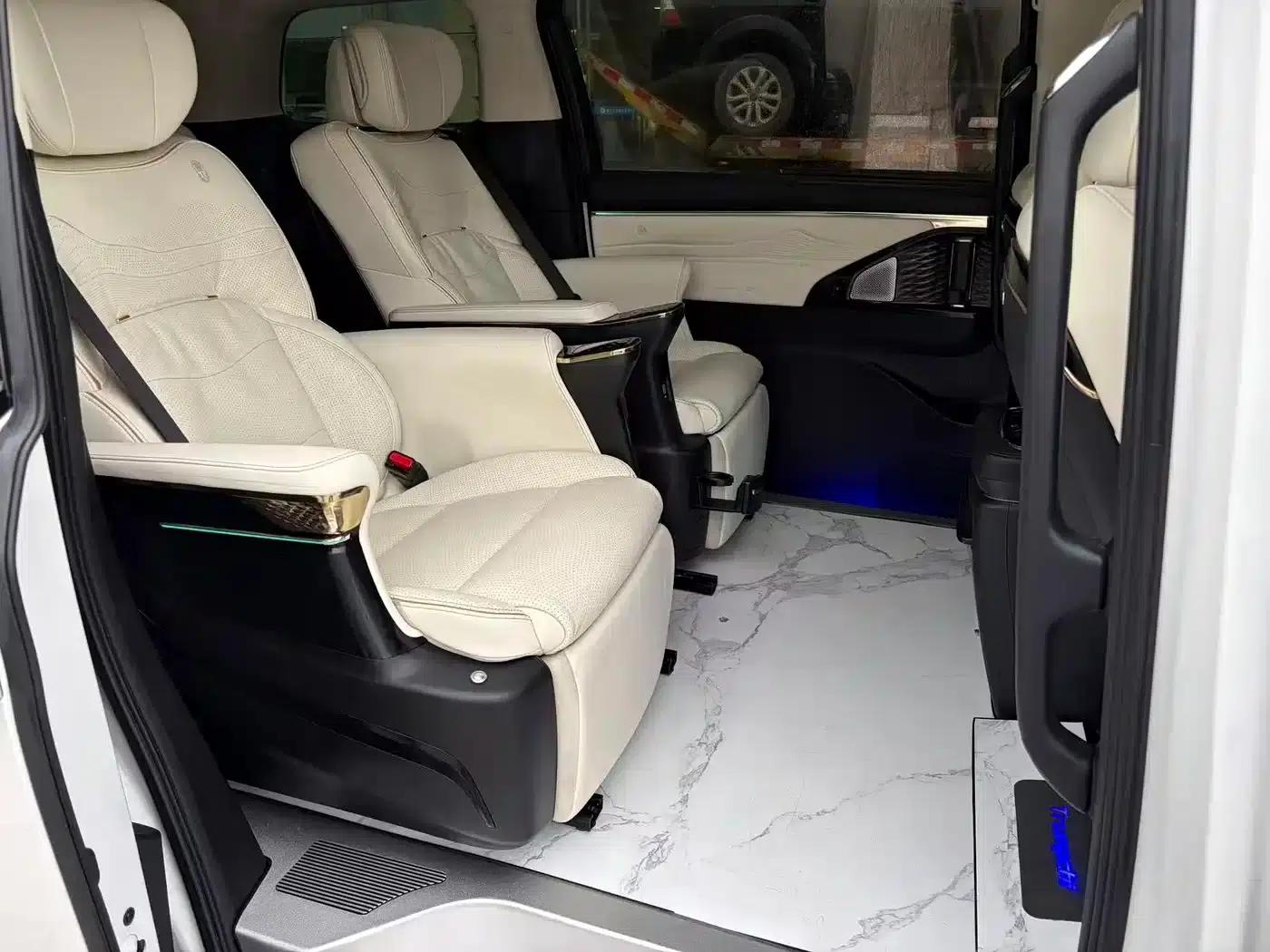 Trumpchi E9 2023 E9 Champion Edition — миниатюра 13