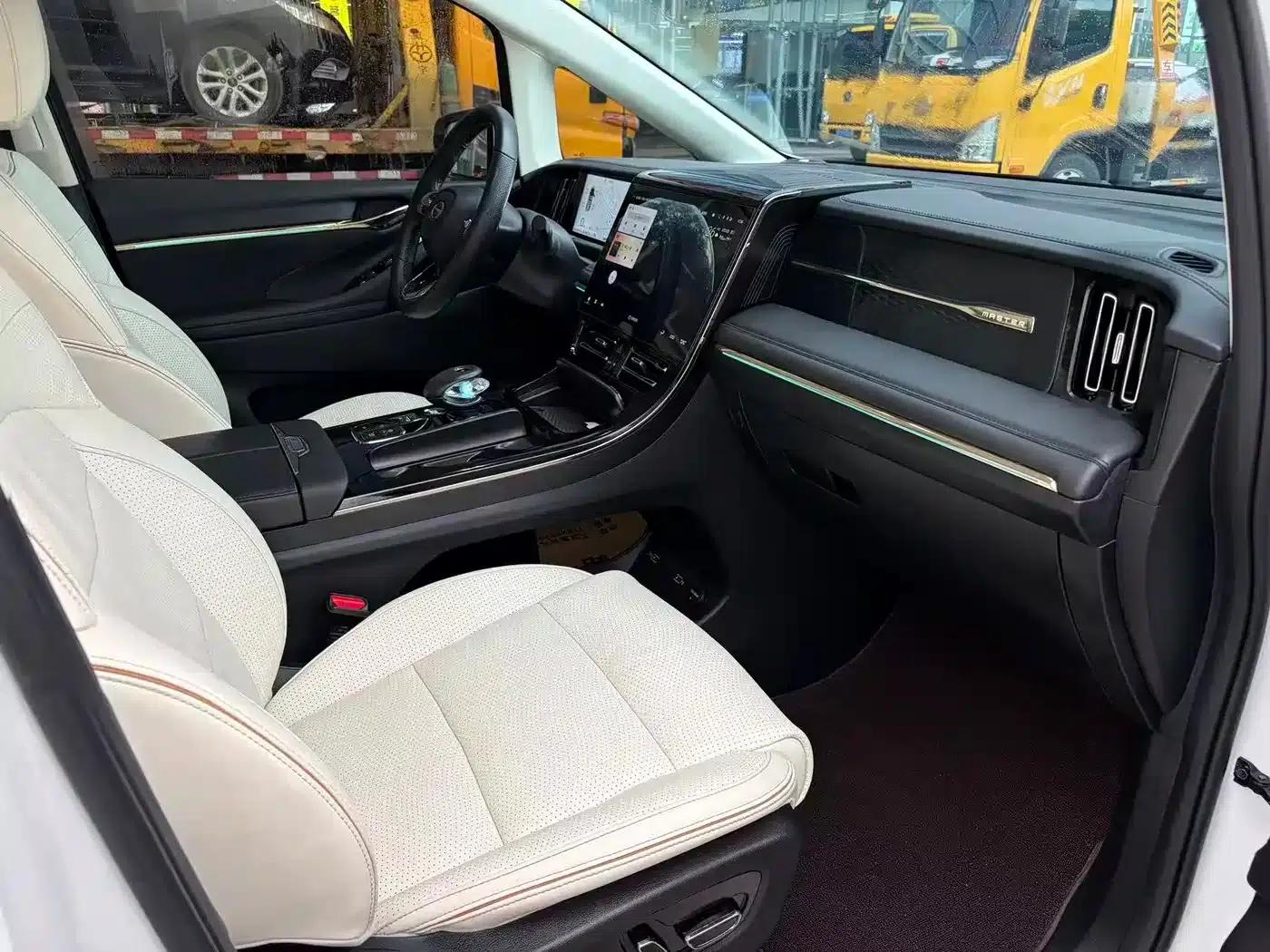 Trumpchi E9 2023 E9 Champion Edition — миниатюра 14