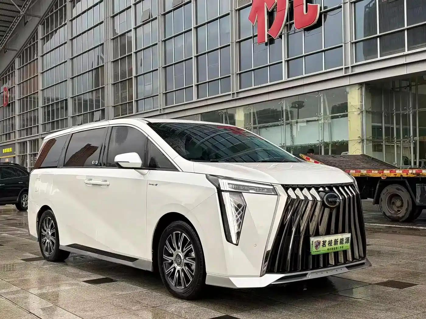 Trumpchi E9 2023 E9 Champion Edition — миниатюра 3