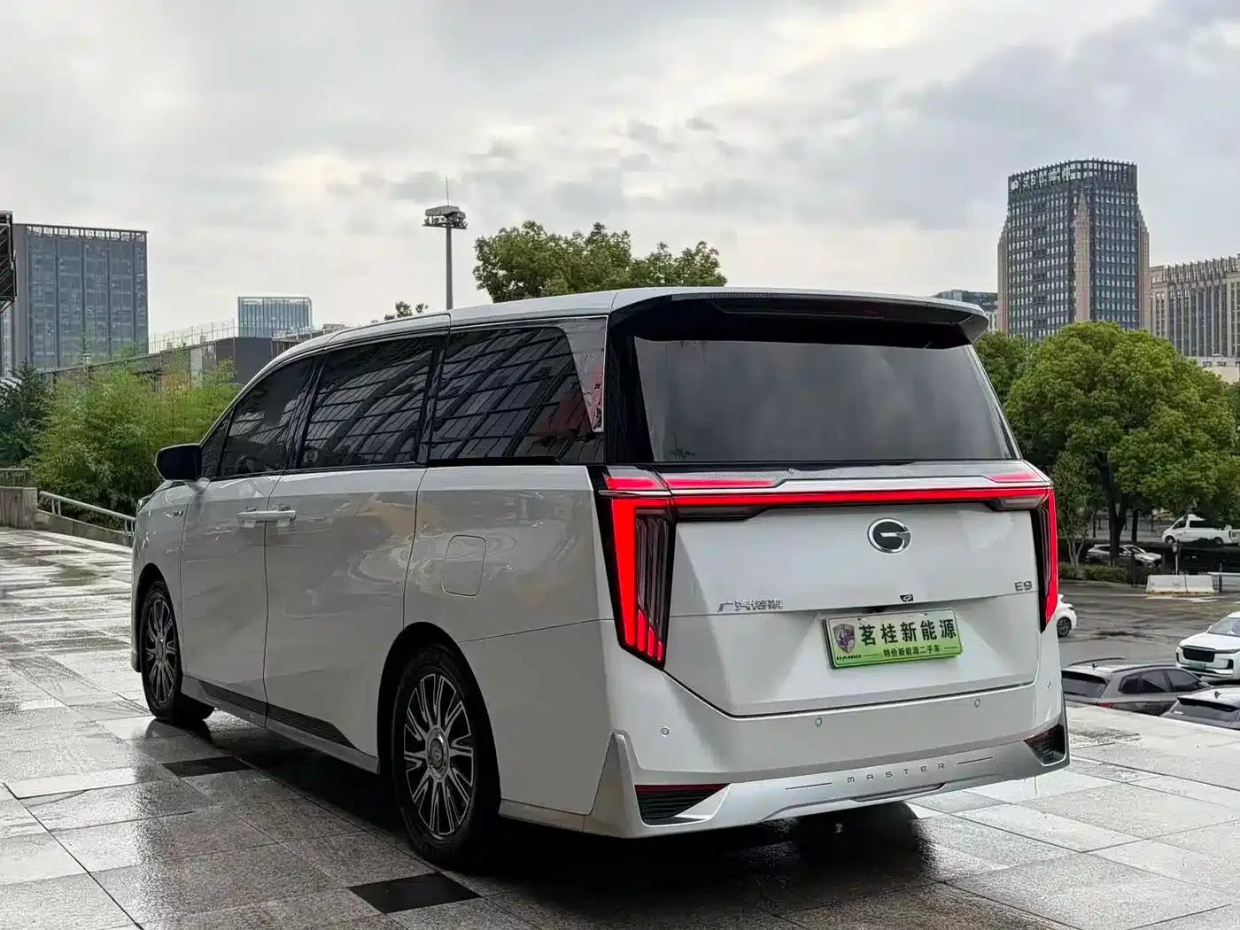 Trumpchi E9 2023 E9 Champion Edition — миниатюра 7
