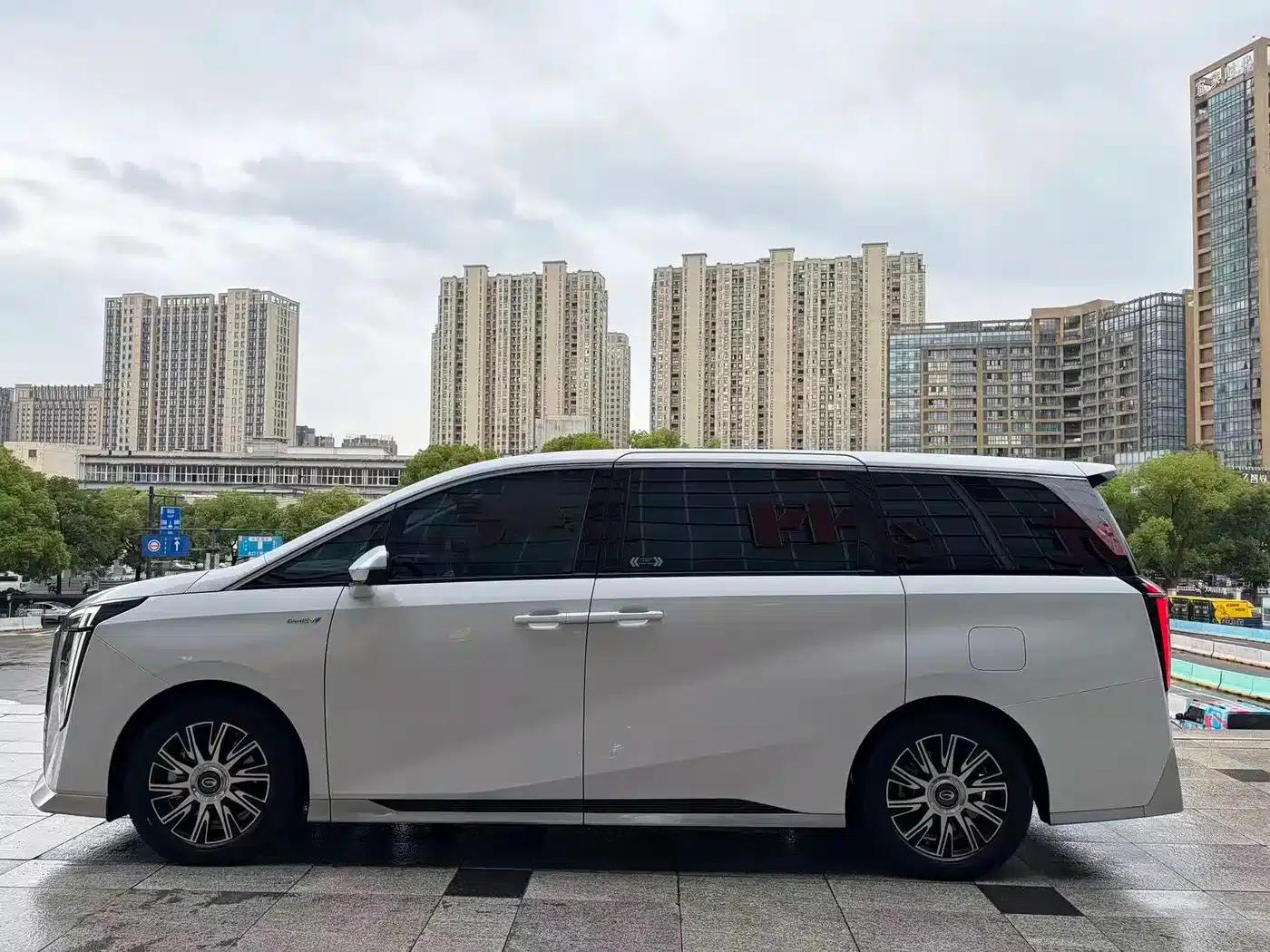 Trumpchi E9 2023 E9 Champion Edition — миниатюра 8