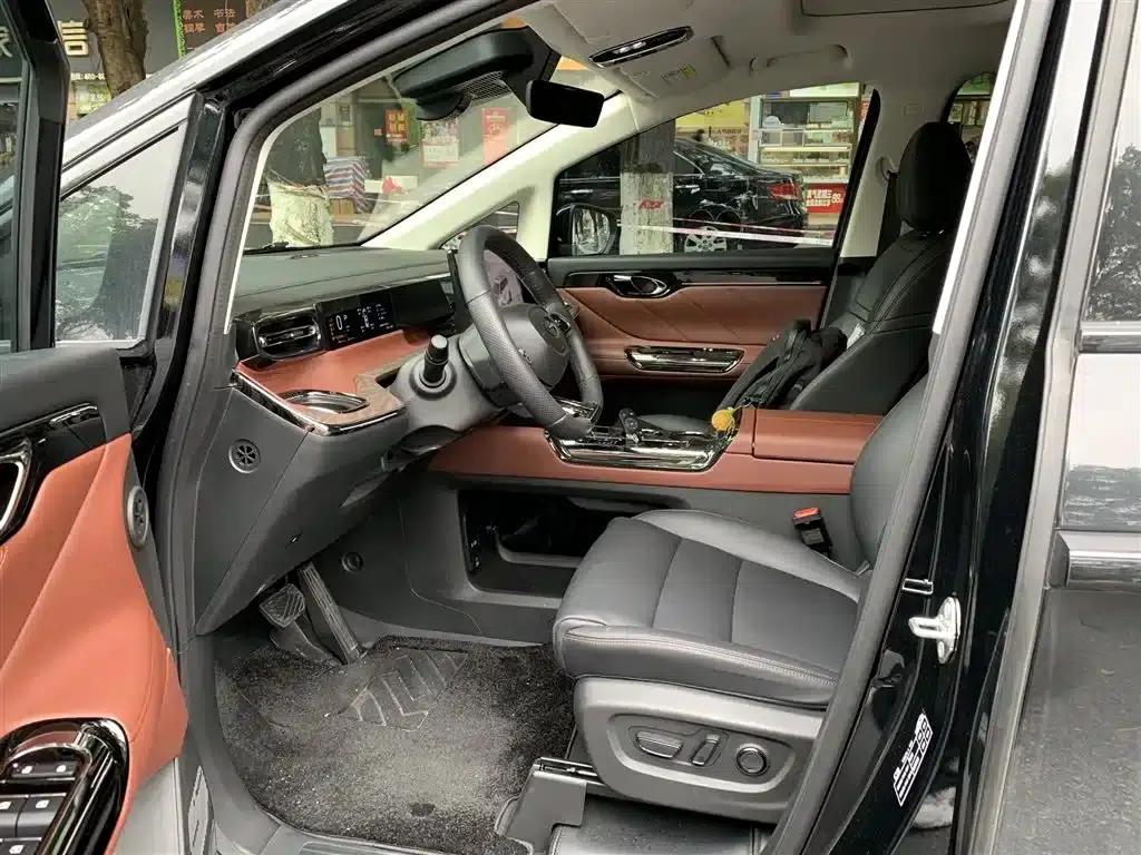 Trumpchi E8 PHEV 2024 Model 150km Dragon Soaring Starry Night+ — миниатюра 4