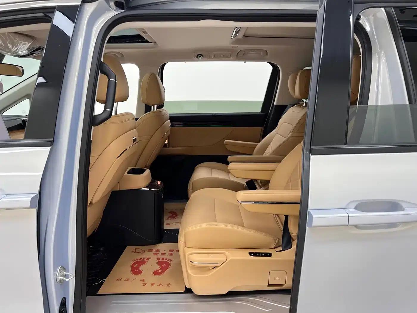 Trumpchi E8 PHEV 2024 Model 150km MAX+ — миниатюра 15