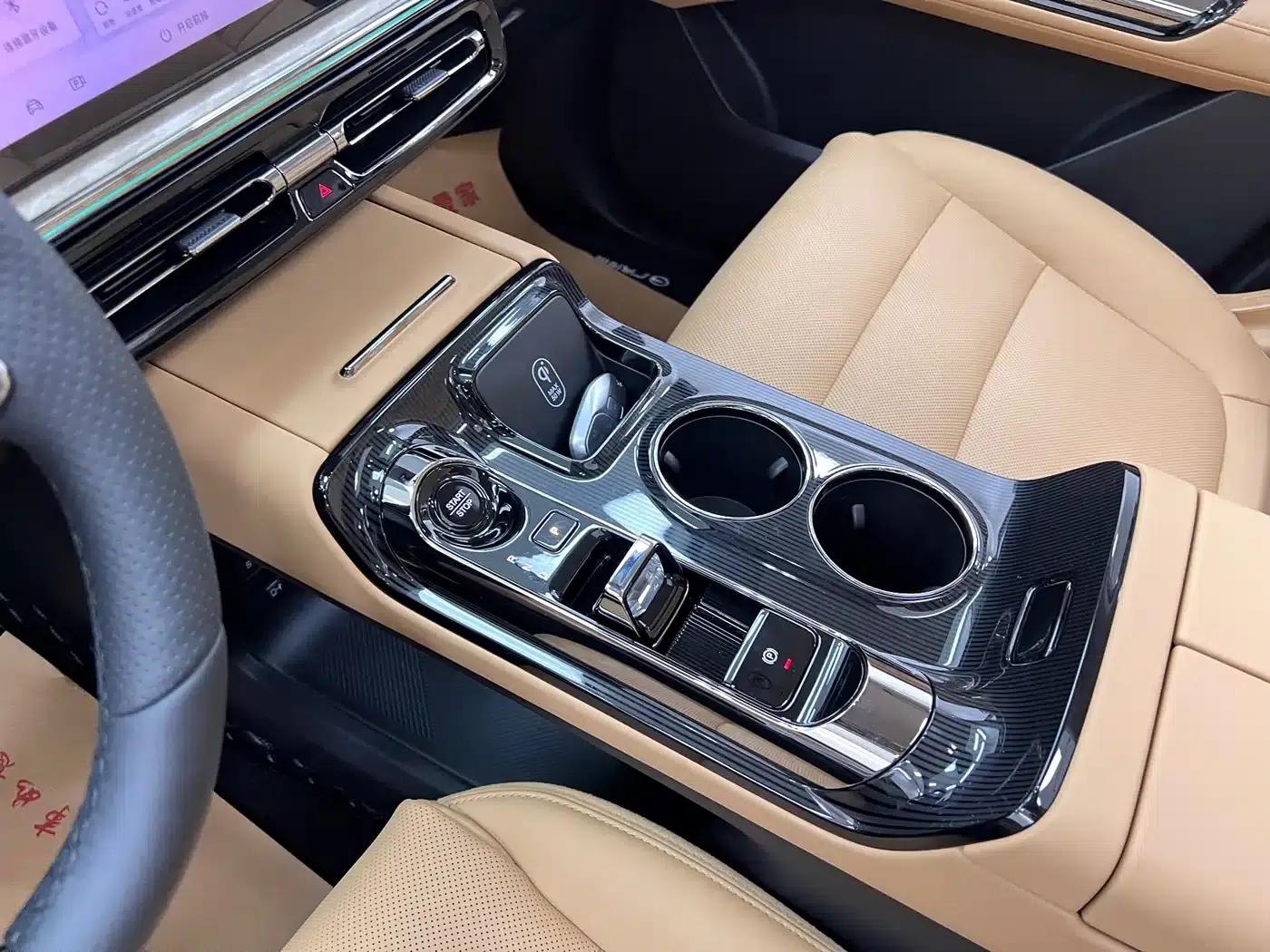 Trumpchi E8 PHEV 2024 Model 150km MAX+ — миниатюра 28