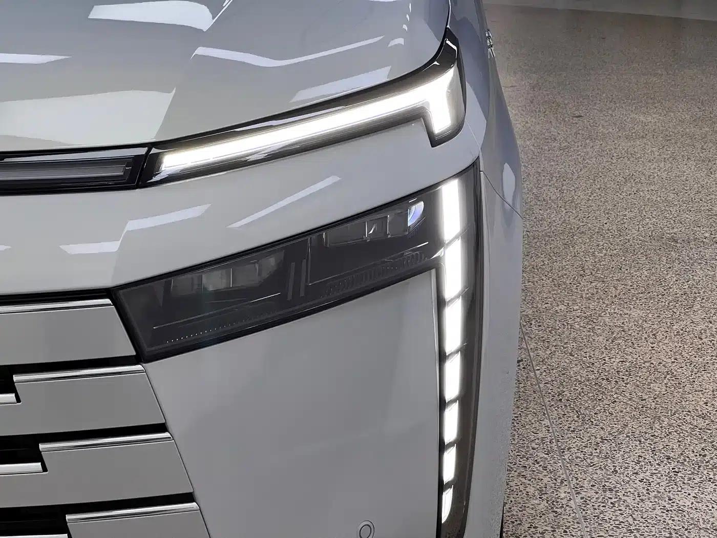 Trumpchi E8 PHEV 2024 Model 150km MAX+ — миниатюра 8
