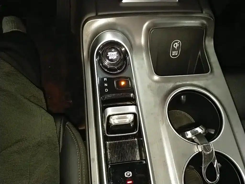 Trumpchi E8 PHEV 2024 Model 150km MAX — миниатюра 14