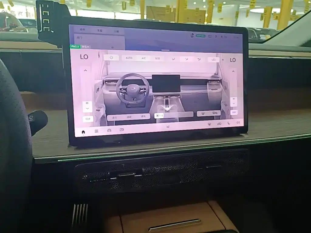 Trumpchi E8 PHEV 2024 Model 150km MAX — миниатюра 13