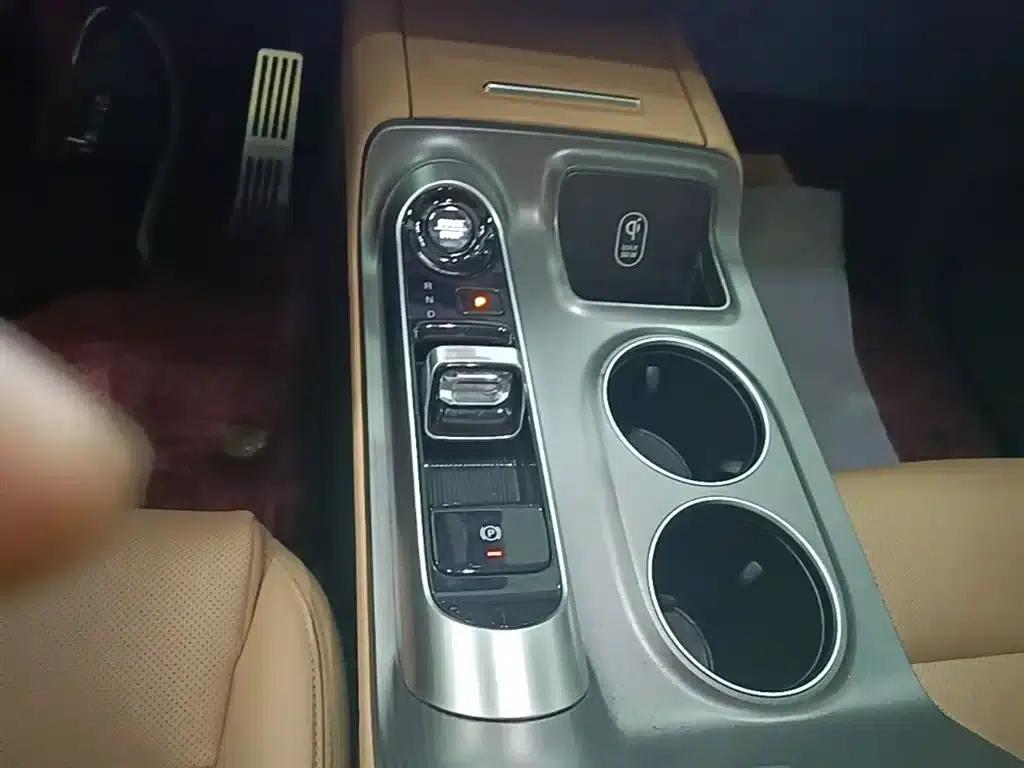 Trumpchi E8 PHEV 2024 Model 150km MAX — миниатюра 14