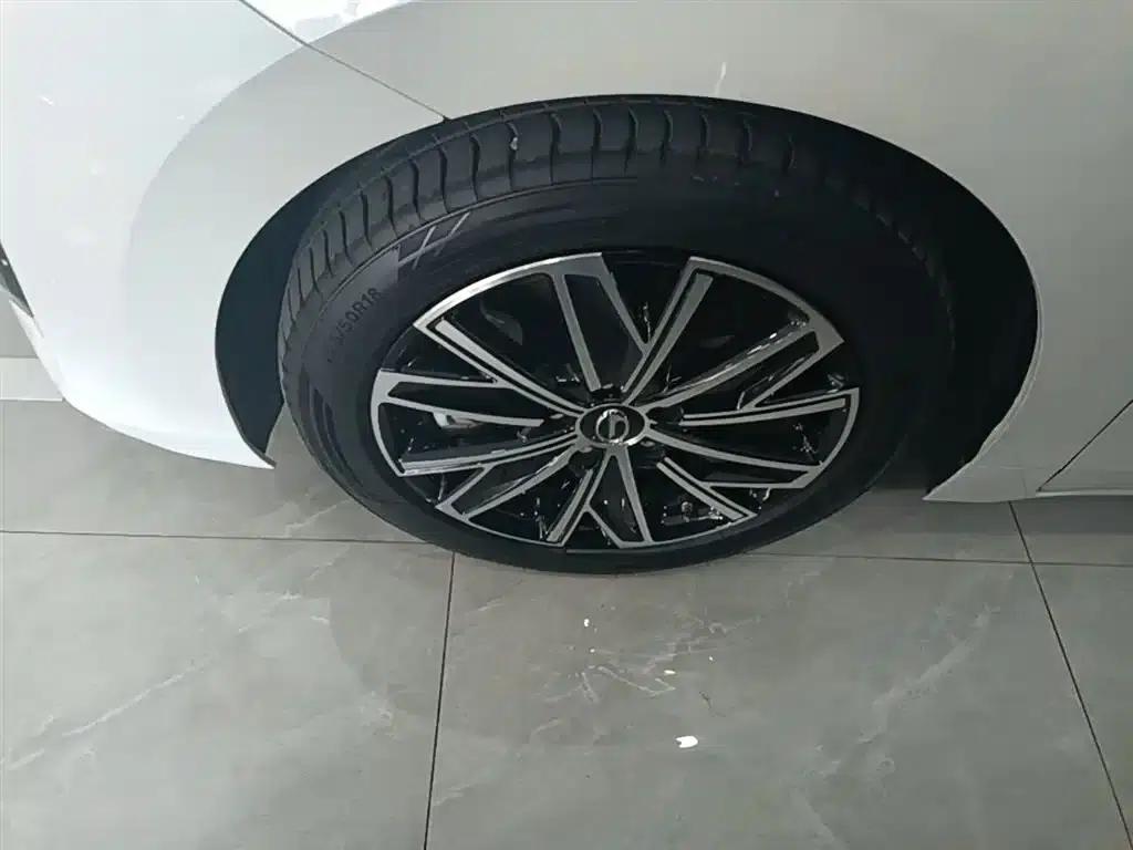 Trumpchi E8 PHEV 2024 Model 150km MAX — миниатюра 23