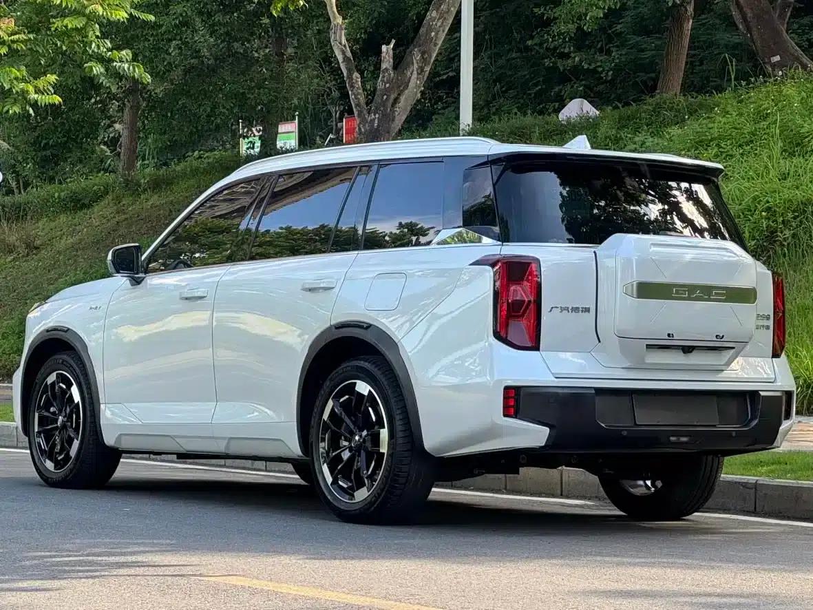 Trumpchi ES9 2024 PHEV 143km Traveler Max — миниатюра 4