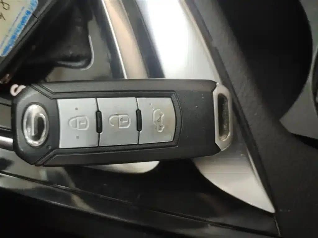 Trumpchi GA6 2016 235T DCT Elite Edition — миниатюра 9