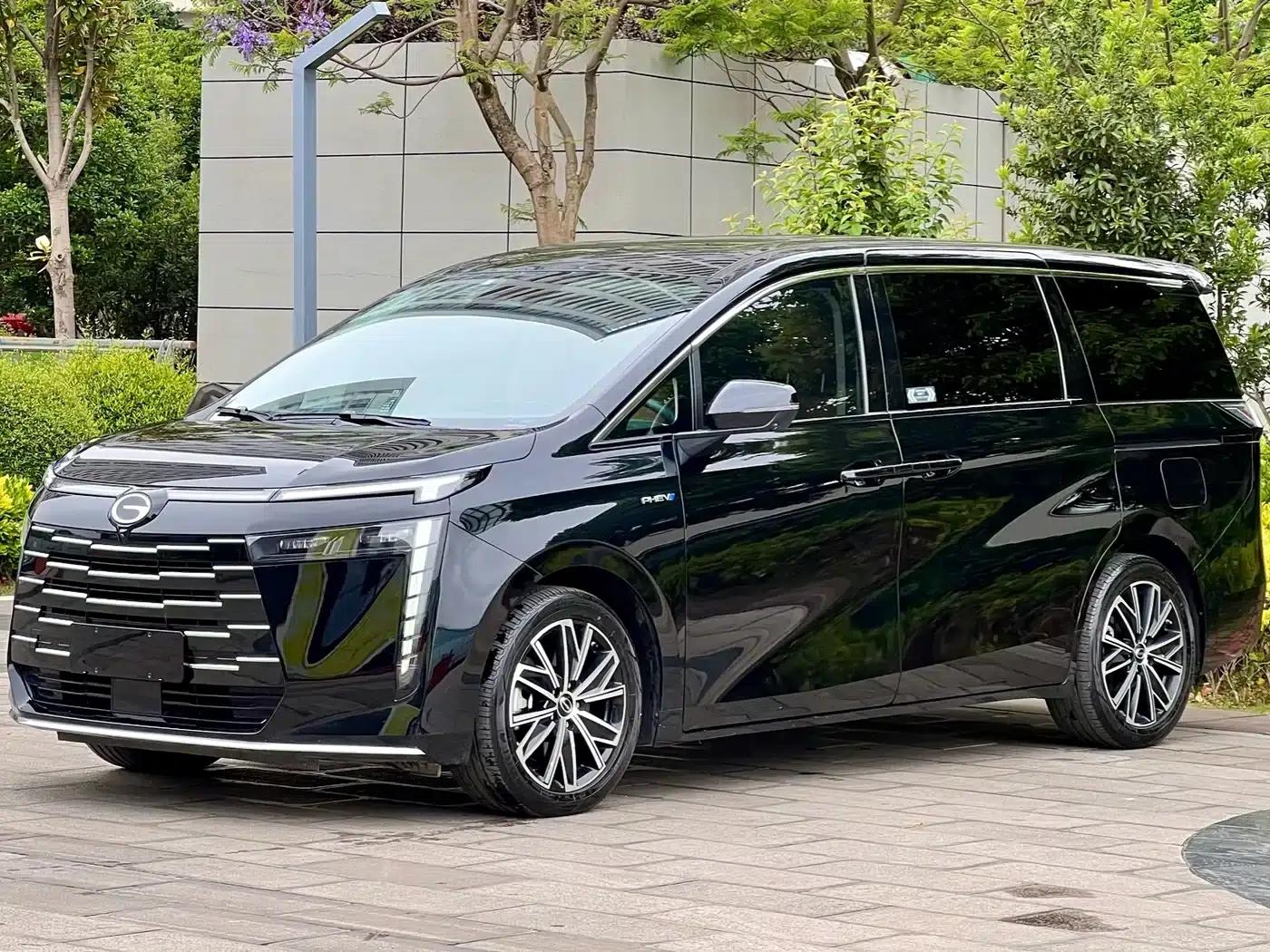 Trumpchi E8 2024 Glory Series 2.0L Glory Edition — миниатюра 1