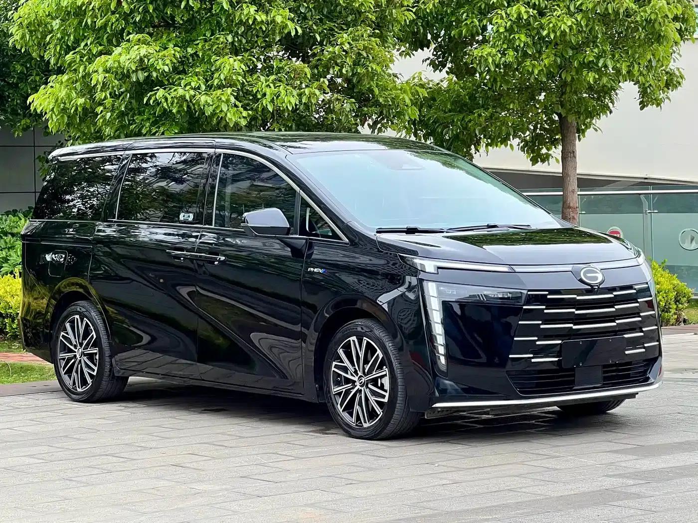 Trumpchi E8 2024 Glory Series 2.0L Glory Edition — миниатюра 3