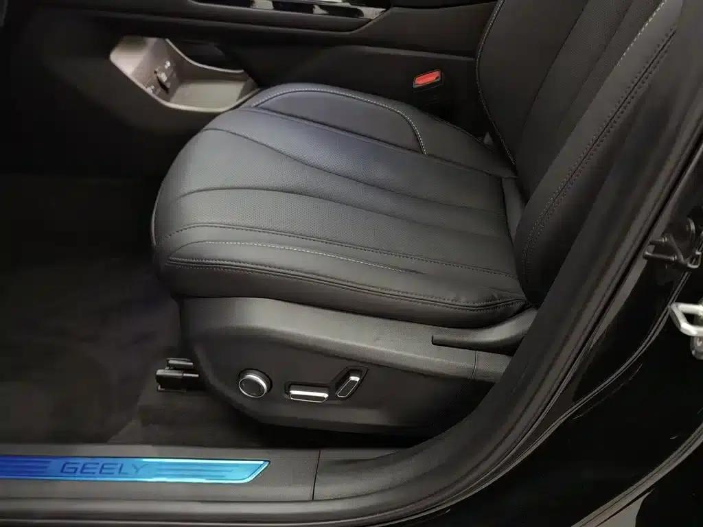 Geely Xingyue L 2024 2.0TD DCT EVO 2WD Long Wind Edition — миниатюра 20