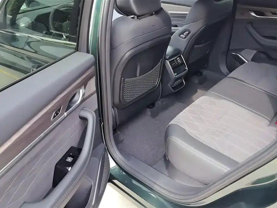 Geely Xingyue L 2025 Oriental Radiance 2.0TD Automatic Star Edition — миниатюра 11