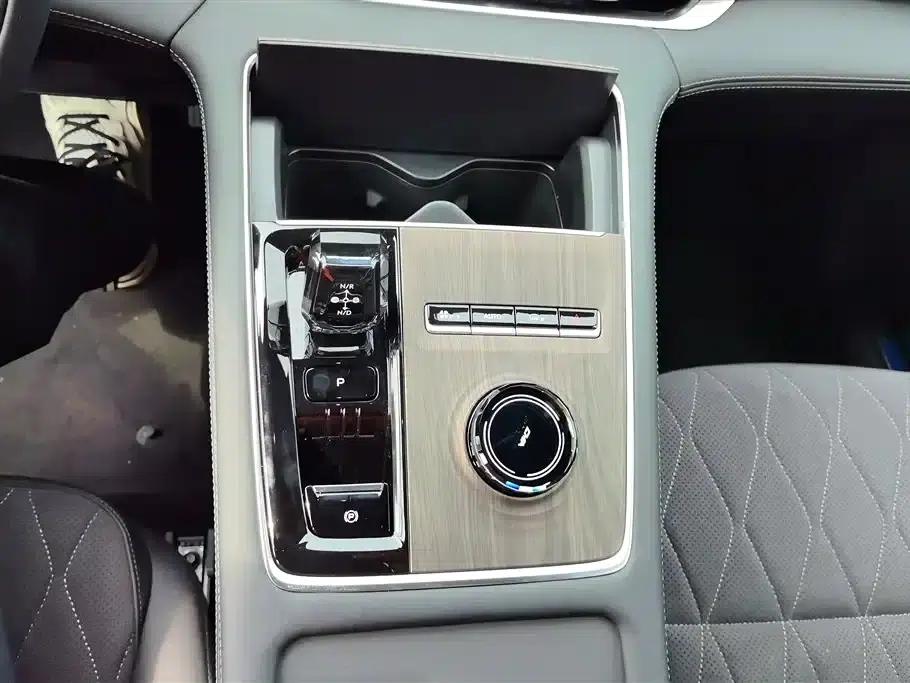 Geely Xingyue L 2025 Oriental Radiance 2.0TD Automatic Star Edition — миниатюра 16