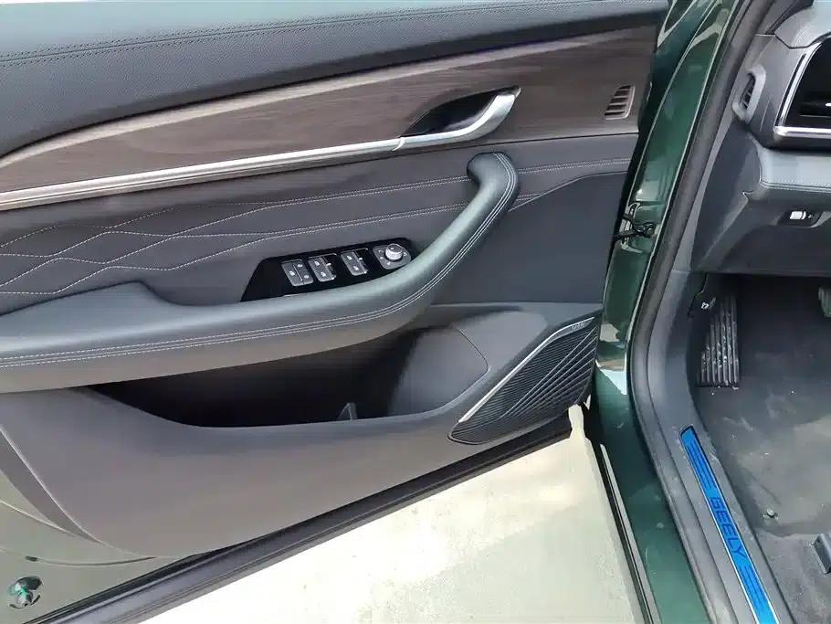 Geely Xingyue L 2025 Oriental Radiance 2.0TD Automatic Star Edition — миниатюра 7