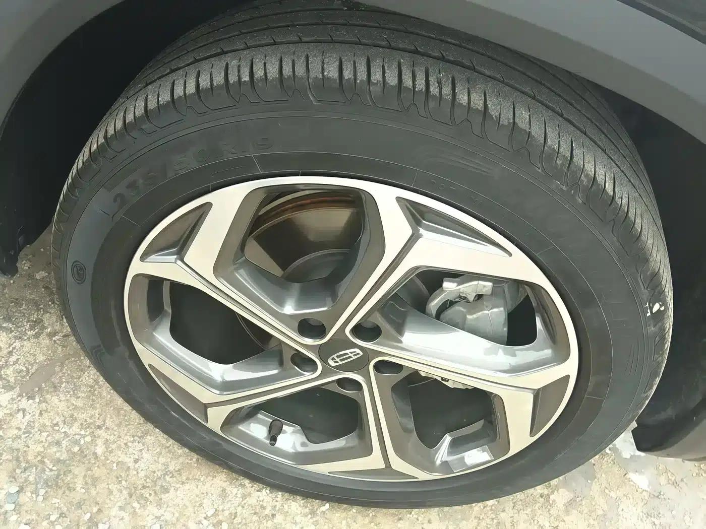 Geely Xingyue L 2024 2.0TD DCT EVO 2WD Comfort Model — миниатюра 19