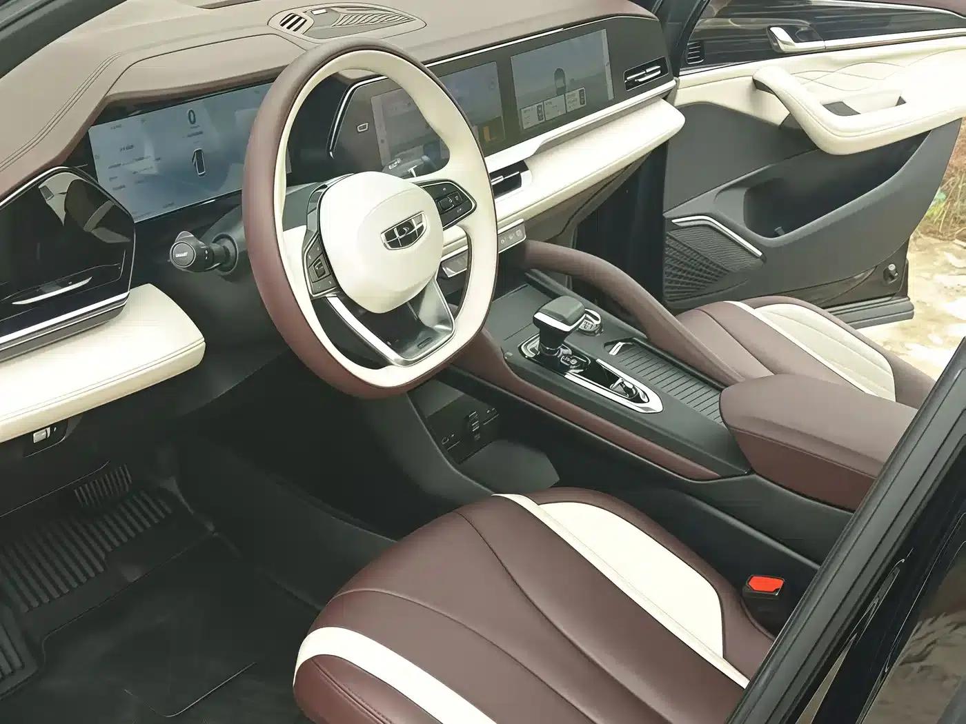 Geely Xingyue L 2024 2.0TD DCT EVO 2WD Comfort Model — миниатюра 4