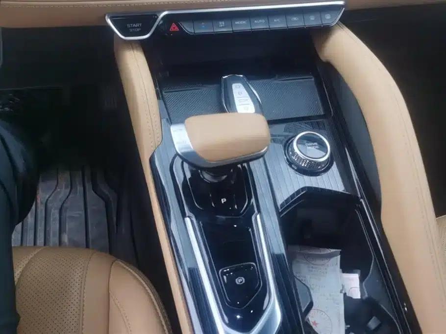 Geely Xingyue L 2024 Hybrid 1.5T Tiangong Edition — миниатюра 16