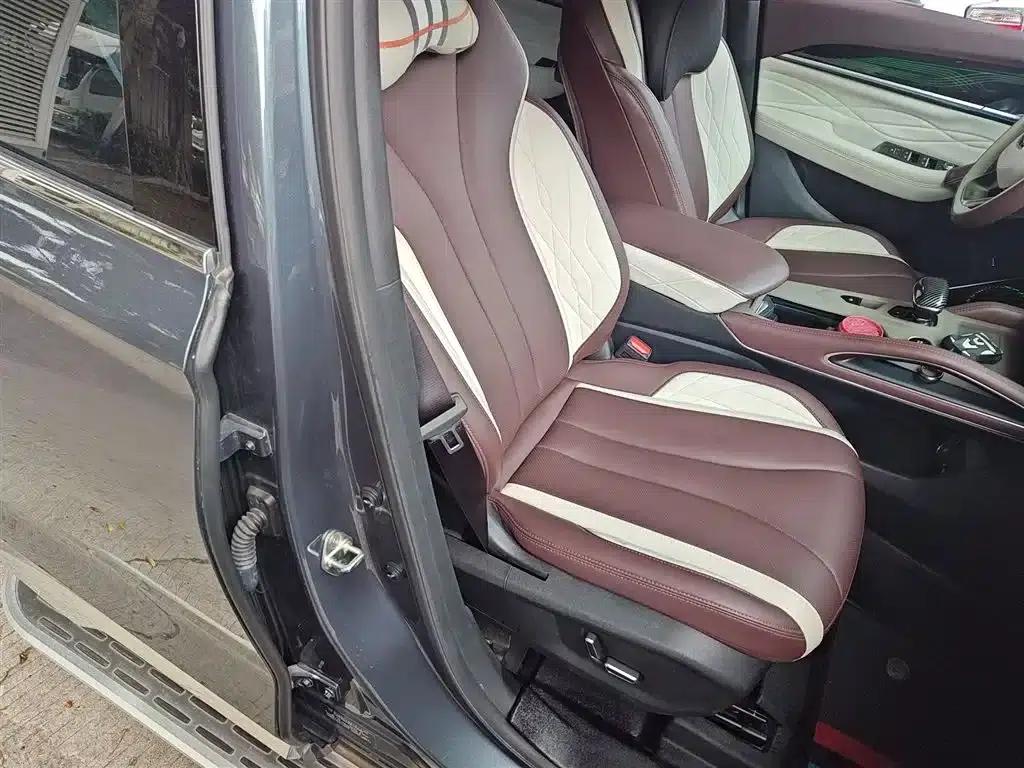 Geely Xingyue L 2024 2.0TD High-Power Automatic Two-Wheel Drive Cloud Edition — миниатюра 19