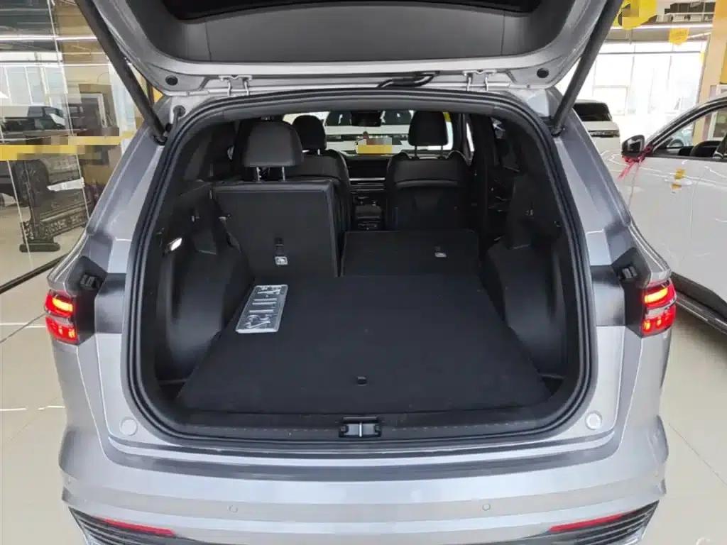 Geely Xingyue L 2024 2.0TD DCT EVO 2WD Long Wind Edition — миниатюра 19