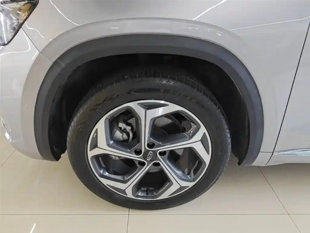Geely Xingyue L 2024 2.0TD DCT EVO 2WD Long Wind Edition — миниатюра 23