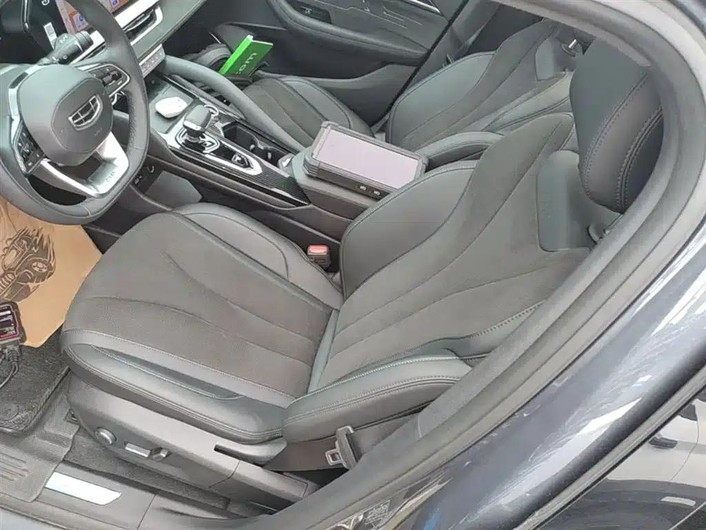 Geely Xingyue L 2024 2.0TD High-Power Automatic Two-Wheel Drive Sky Edition — миниатюра 15