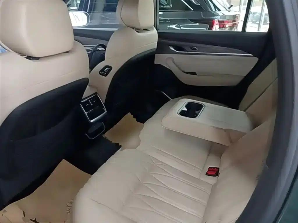Geely Xingyue L 2025 Oriental Radiance 2.0TD Automatic 4WD Moon Gazing Edition — миниатюра 13