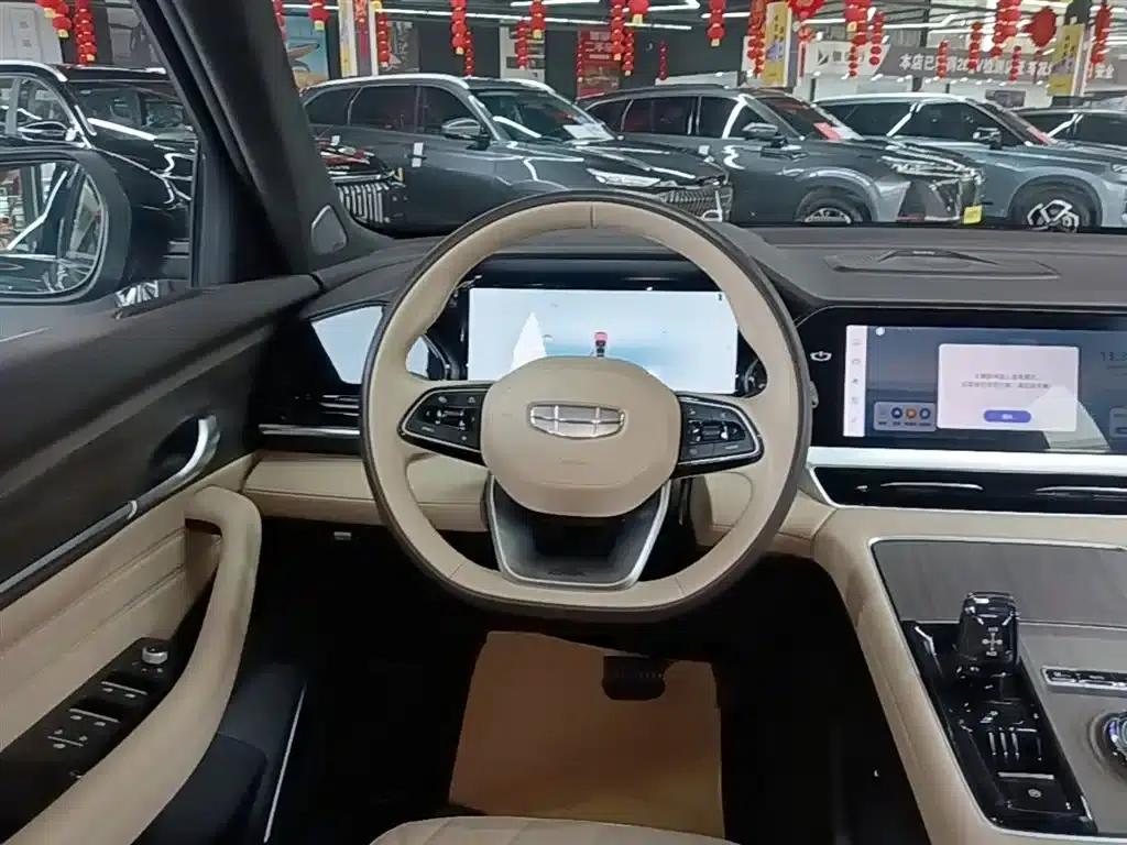Geely Xingyue L 2025 Oriental Radiance 2.0TD Automatic 4WD Moon Gazing Edition — миниатюра 7