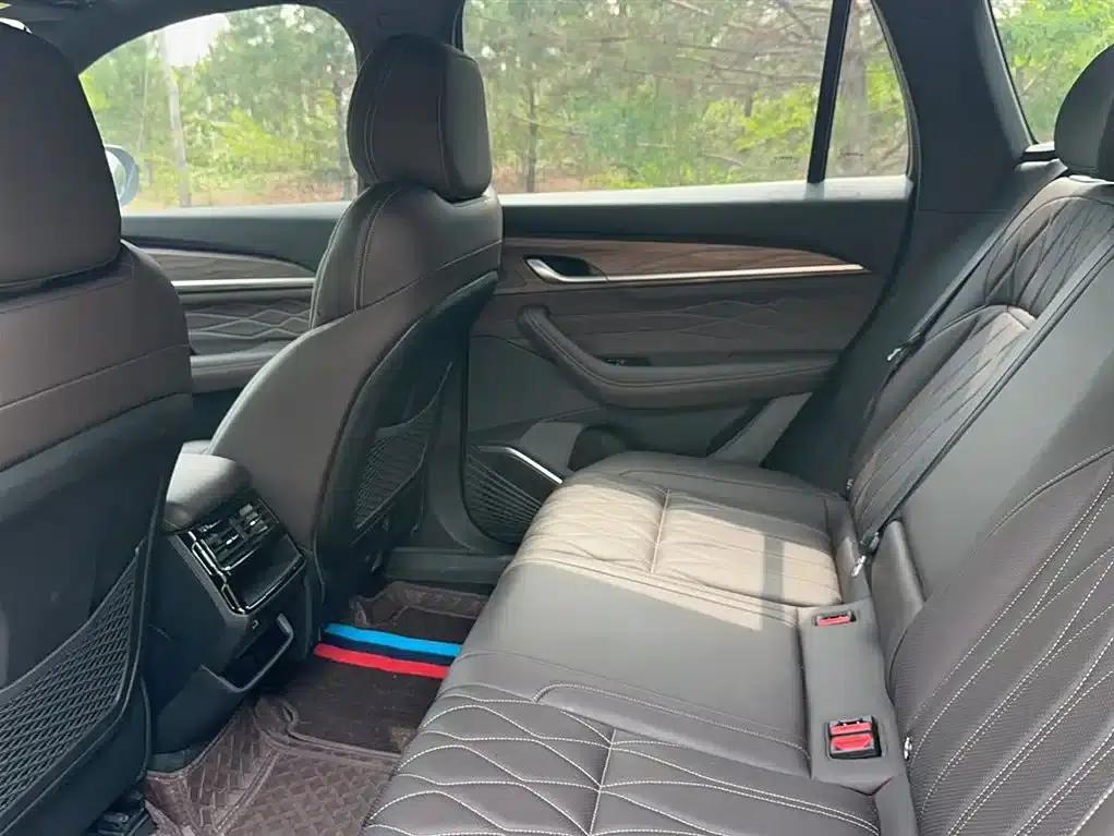 Geely Xingyue L 2025 2.0TD Automatic Xingyun Edition — миниатюра 16