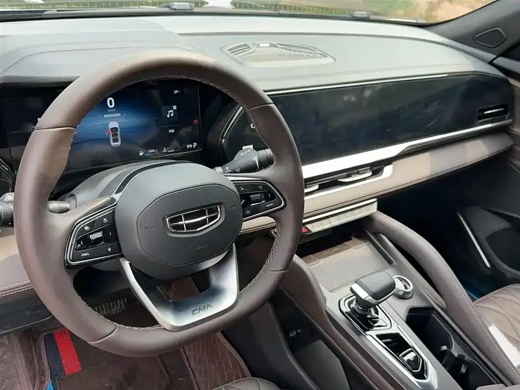 Geely Xingyue L 2025 2.0TD Automatic Xingyun Edition — миниатюра 4