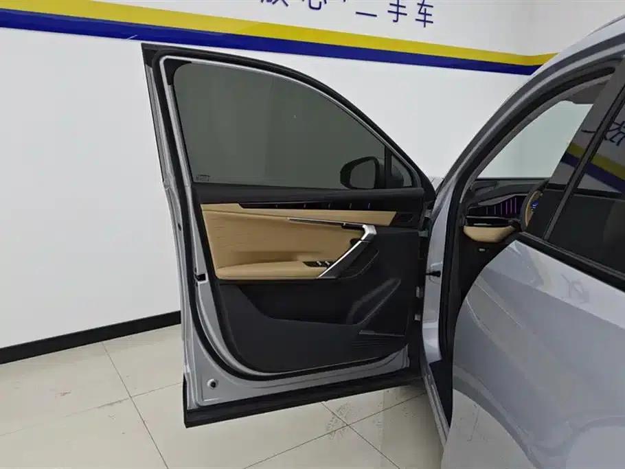 Geely Boyue L 2023 1.5TD DCT Premium Edition — миниатюра 7