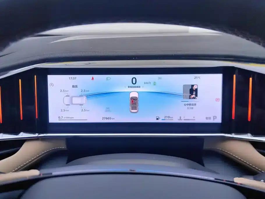 Geely Boyue L 2023 1.5TD DCT Premium Edition — миниатюра 14