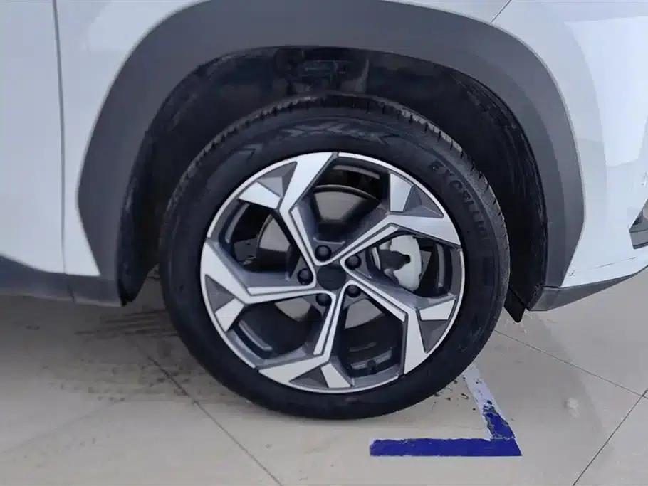 Geely Boyue L 2023 1.5TD DCT Premium Edition — миниатюра 6