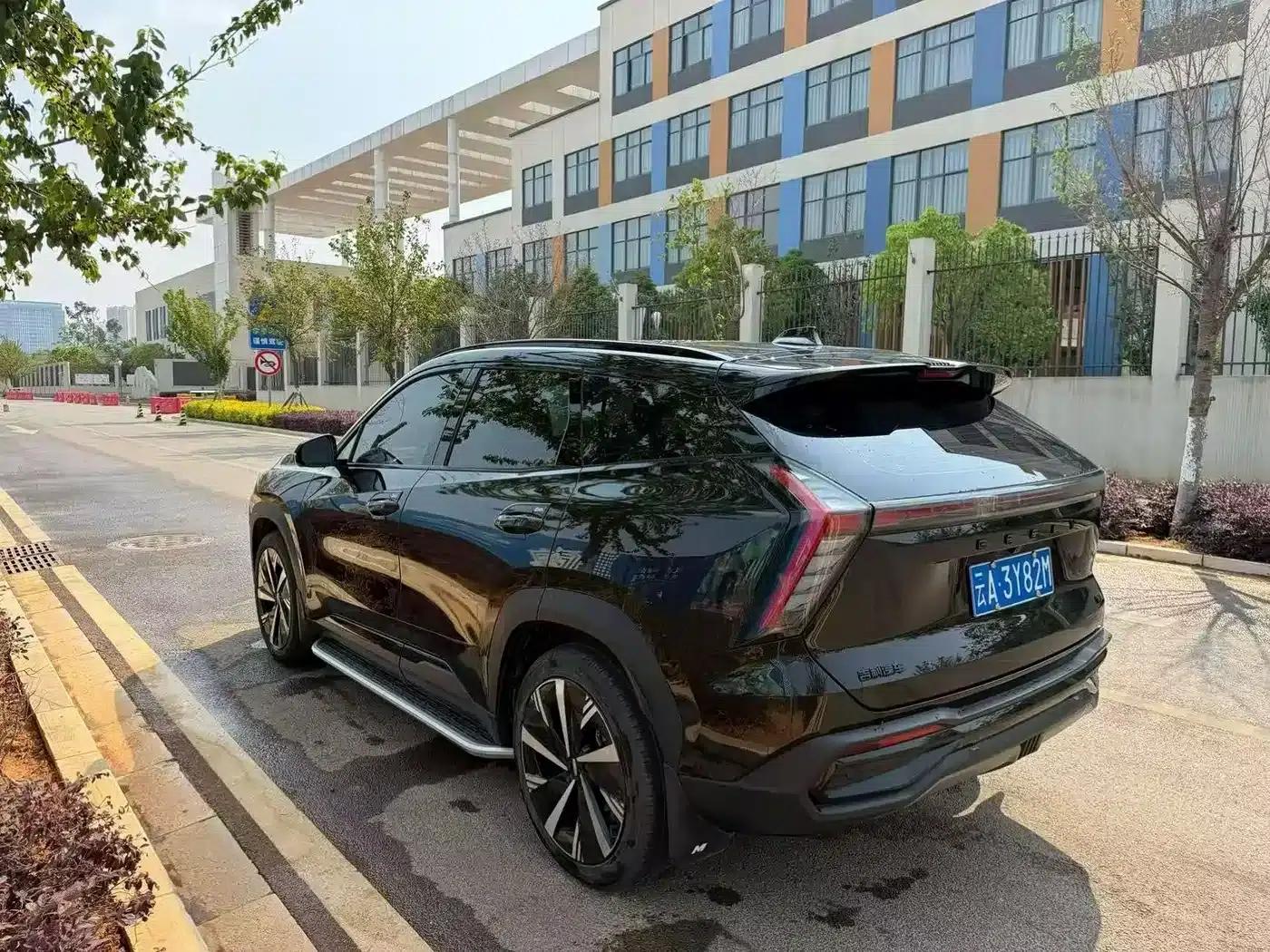 Geely Boyue L 2023 1.5TD DCT Luxury Edition — миниатюра 7