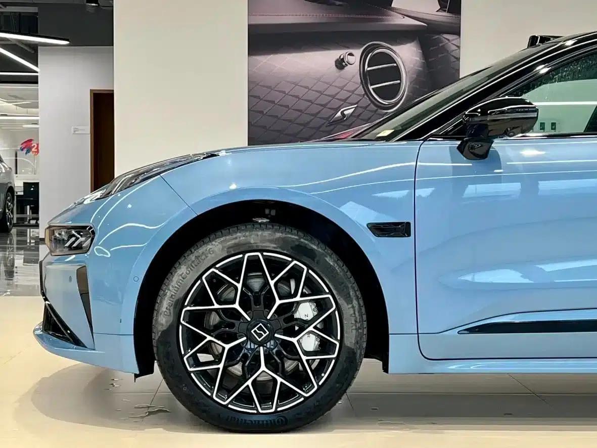 Extreme Krypton 001 2025 YOU Edition 100kWh Four-Wheel Drive — миниатюра 4