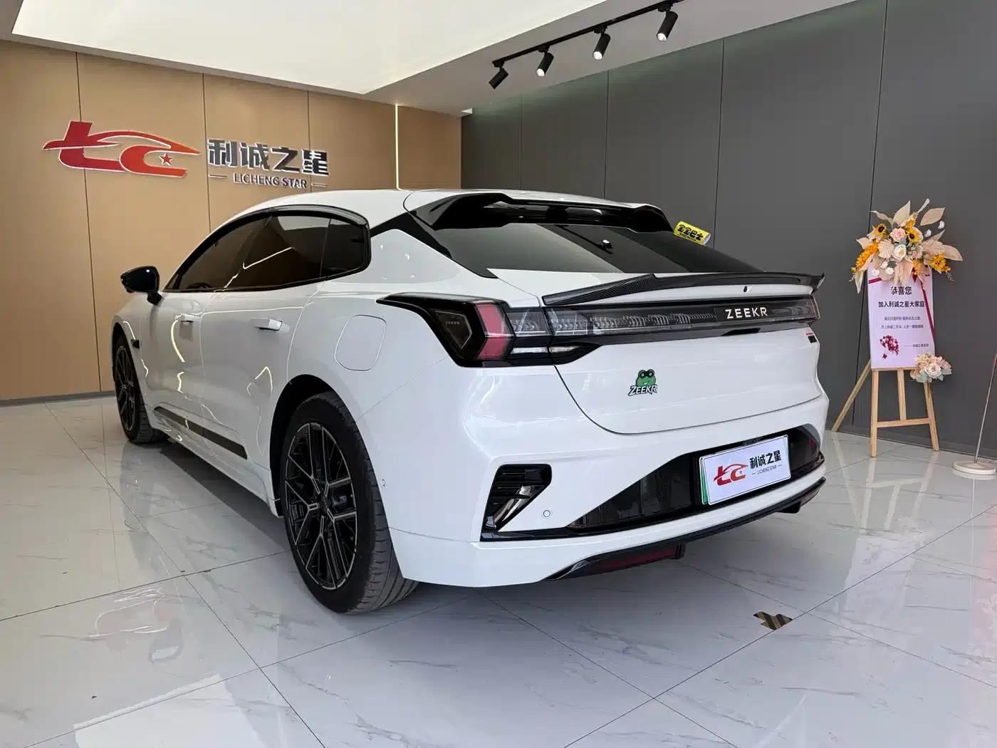Extreme Krypton 001 2026 95-degree 4WD Max Edition — миниатюра 7