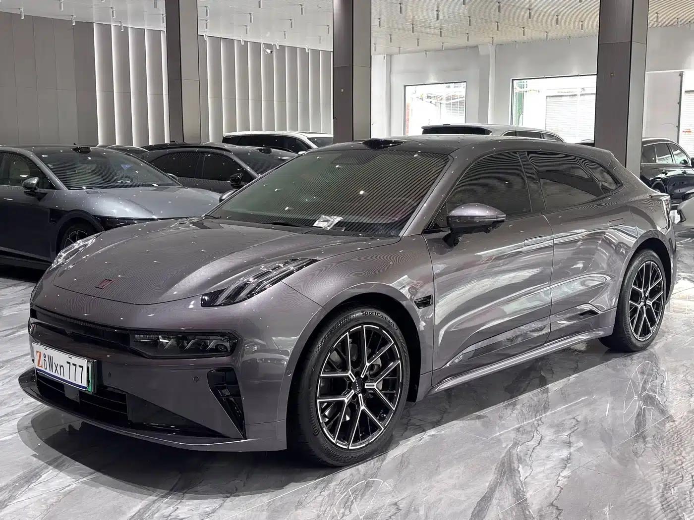 Extreme Krypton 001 2026 Model 103-degree AWD Ultra Edition — миниатюра 2